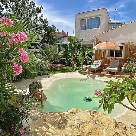Tropical Villa Narbona